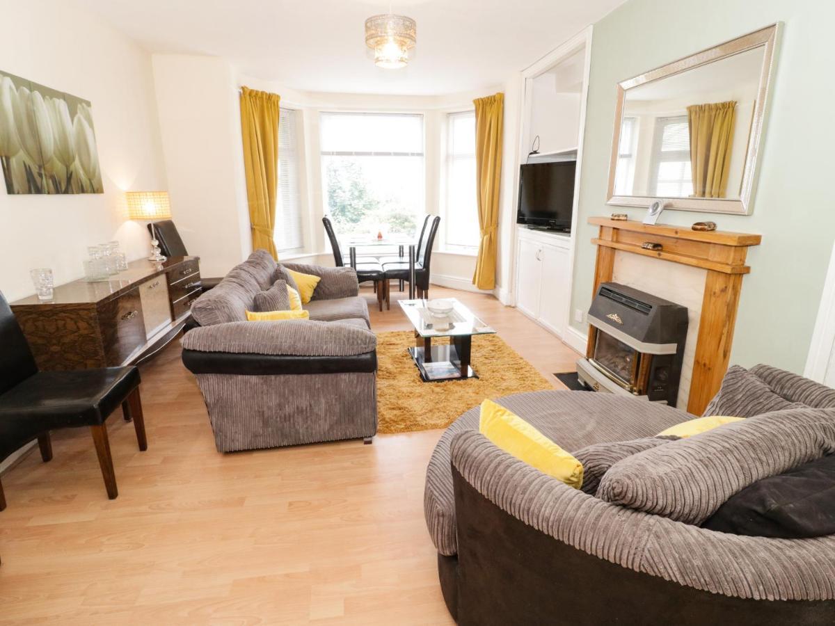 Llys Madoc, Basement Apartment Penmaenmawr Exterior photo